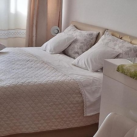 Klara Studio Apartman สปลิท ภายนอก รูปภาพ