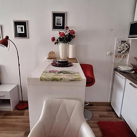 Klara Studio Apartman สปลิท ภายนอก รูปภาพ