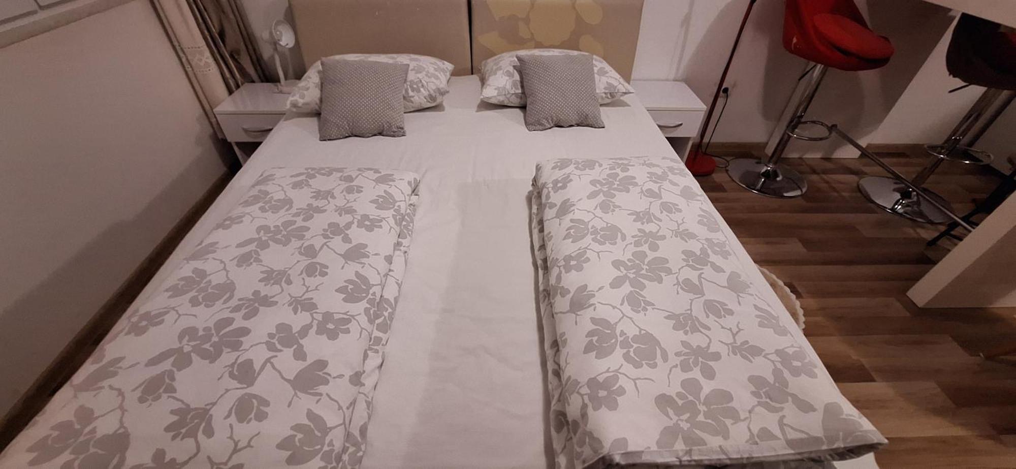 Klara Studio Apartman สปลิท ภายนอก รูปภาพ